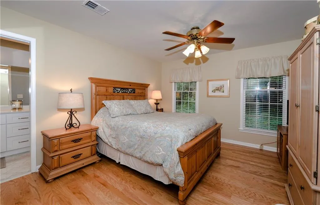 303 Garden Court, Sandy Springs, Georgia 30328, 3 Bedrooms Bedrooms, ,2 BathroomsBathrooms,Residential,Sold,303 Garden Court,6065332