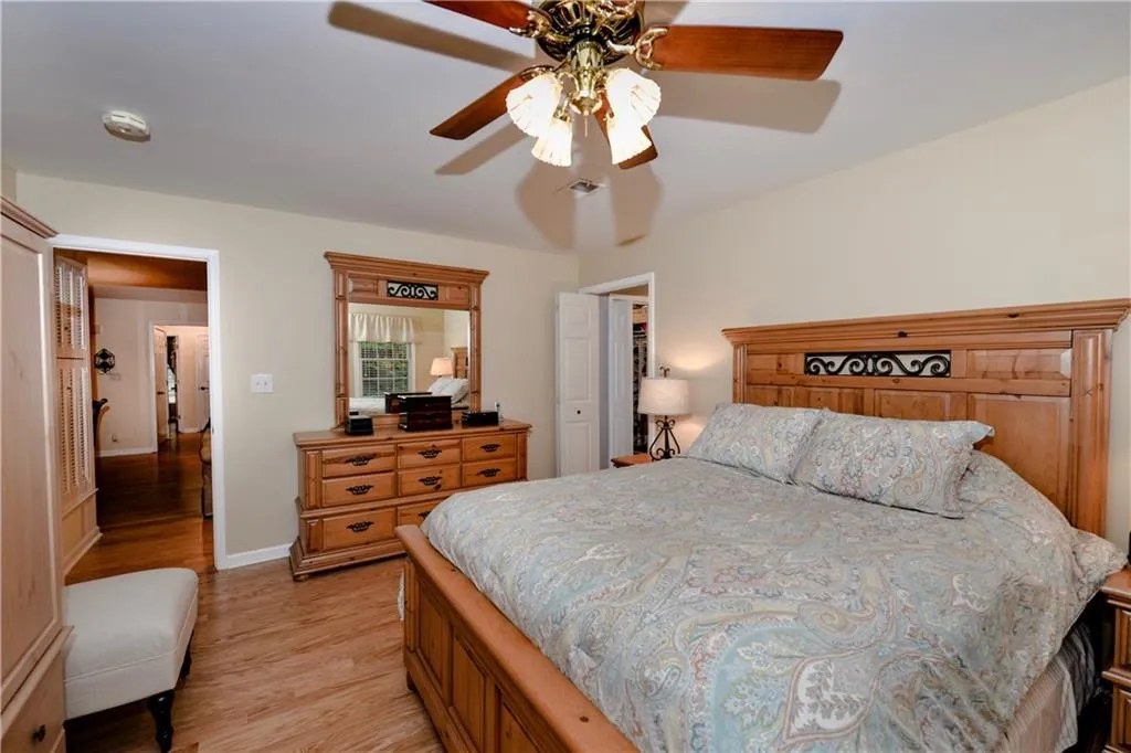 303 Garden Court, Sandy Springs, Georgia 30328, 3 Bedrooms Bedrooms, ,2 BathroomsBathrooms,Residential,Sold,303 Garden Court,6065332