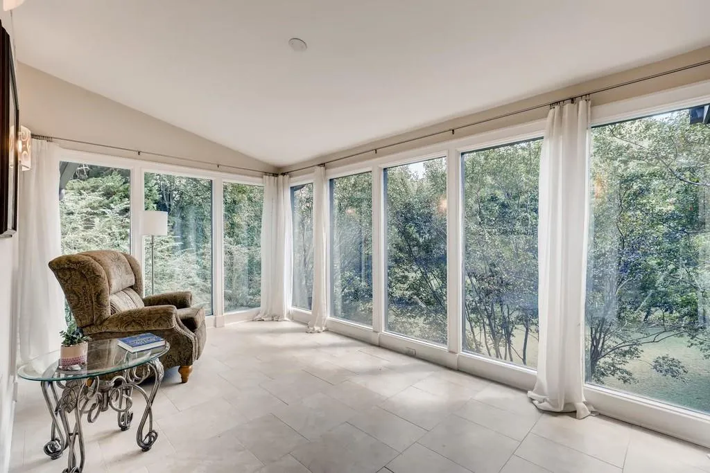 130 Hidden Falls Lane E, Sandy Springs, Georgia 30328, 4 Bedrooms Bedrooms, ,4 BathroomsBathrooms,Residential,Sold,130 Hidden Falls Lane E,6626134