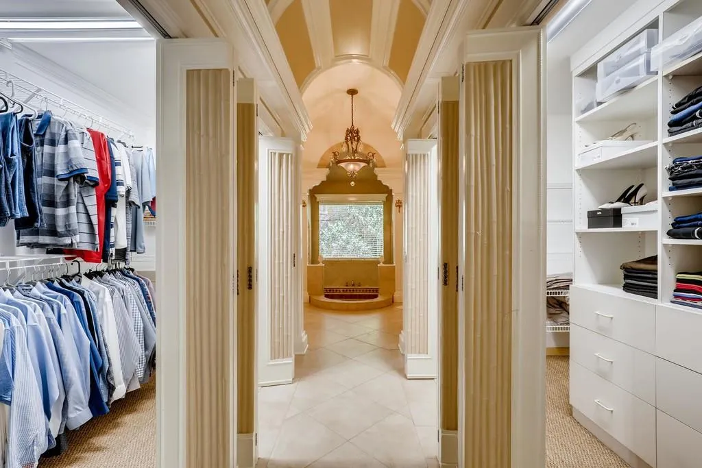 130 Hidden Falls Lane E, Sandy Springs, Georgia 30328, 4 Bedrooms Bedrooms, ,4 BathroomsBathrooms,Residential,Sold,130 Hidden Falls Lane E,6626134