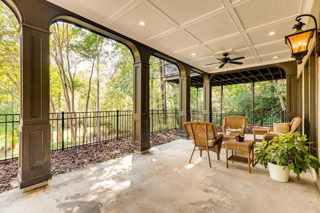 130 Hidden Falls Lane E, Sandy Springs, Georgia 30328, 4 Bedrooms Bedrooms, ,4 BathroomsBathrooms,Residential,Sold,130 Hidden Falls Lane E,6626134