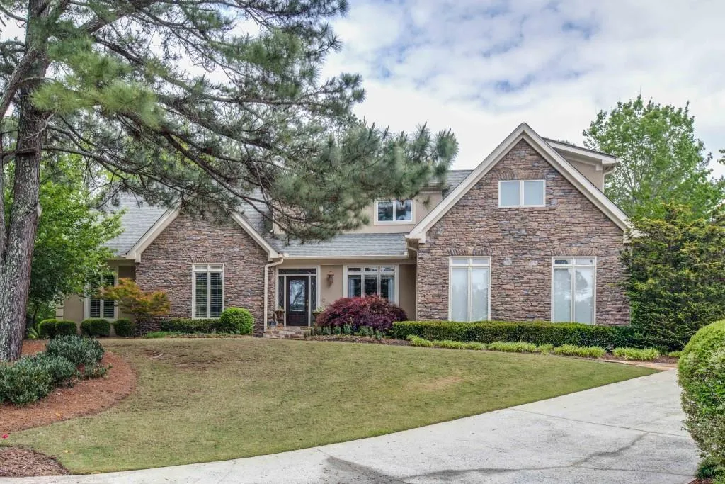330 Morganshire Place, Sandy Springs, Georgia 30350, 5 Bedrooms Bedrooms, ,4 BathroomsBathrooms,Residential,Sold,330 Morganshire Place,6002310