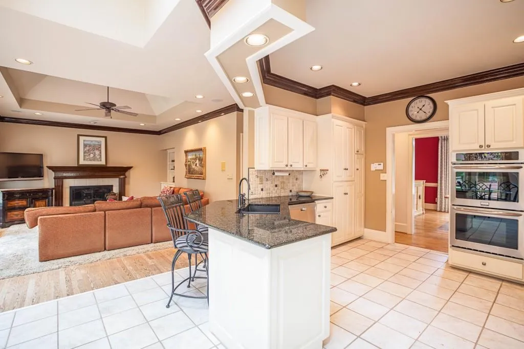 330 Morganshire Place, Sandy Springs, Georgia 30350, 5 Bedrooms Bedrooms, ,4 BathroomsBathrooms,Residential,Sold,330 Morganshire Place,6002310