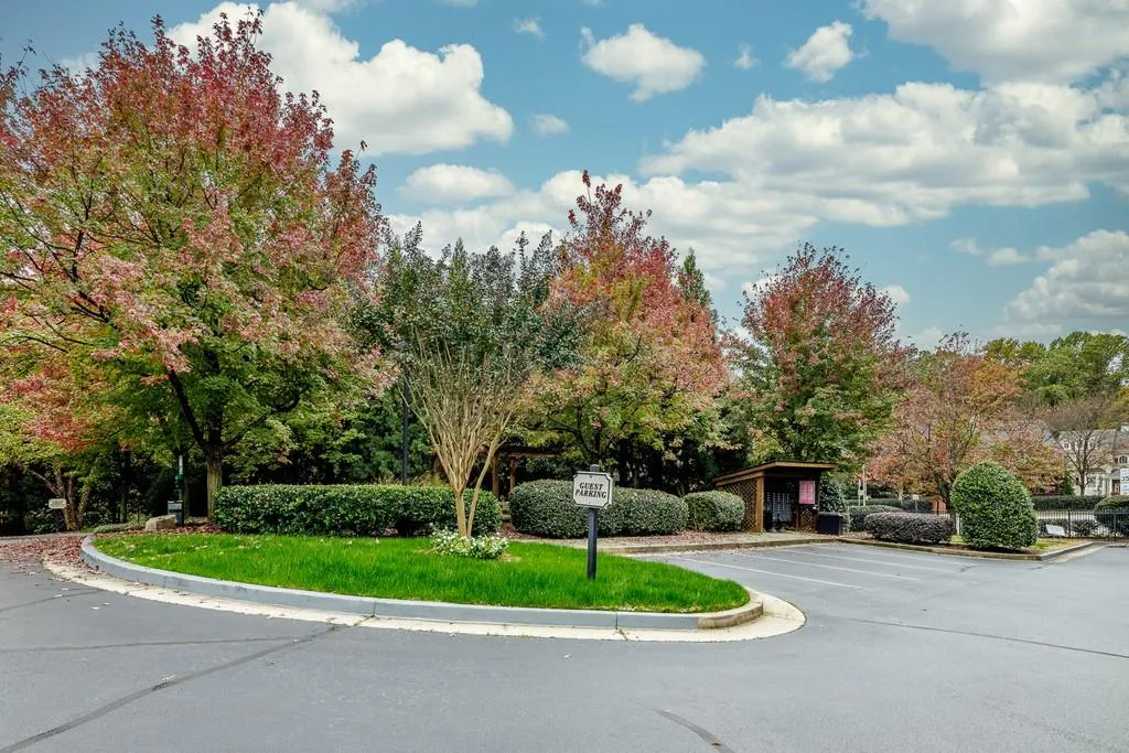 262 Le Gran Bend Unit 262, Atlanta, Georgia 30328, 2 Bedrooms Bedrooms, ,2 BathroomsBathrooms,Residential,Sold,262 Le Gran Bend Unit 262,6802826