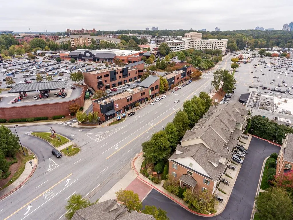 262 Le Gran Bend Unit 262, Atlanta, Georgia 30328, 2 Bedrooms Bedrooms, ,2 BathroomsBathrooms,Residential,Sold,262 Le Gran Bend Unit 262,6802826