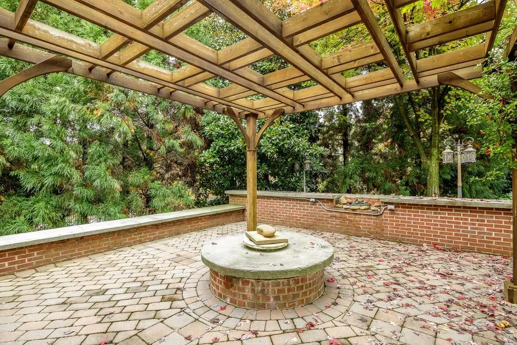 262 Le Gran Bend Unit 262, Atlanta, Georgia 30328, 2 Bedrooms Bedrooms, ,2 BathroomsBathrooms,Residential,Sold,262 Le Gran Bend Unit 262,6802826