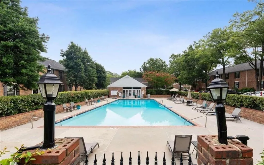6700 Roswell Road Unit 21h, Atlanta, Georgia 30328, 2 Bedrooms Bedrooms, ,1 BathroomBathrooms,Residential,Sold,6700 Roswell Road Unit 21h,7501572