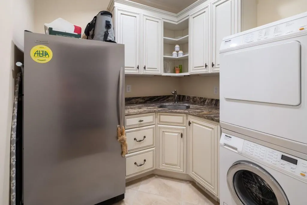 580 Valley Hall Drive, Atlanta, Georgia 30350, 4 Bedrooms Bedrooms, ,5 BathroomsBathrooms,Residential,Sold,580 Valley Hall Drive,6852175