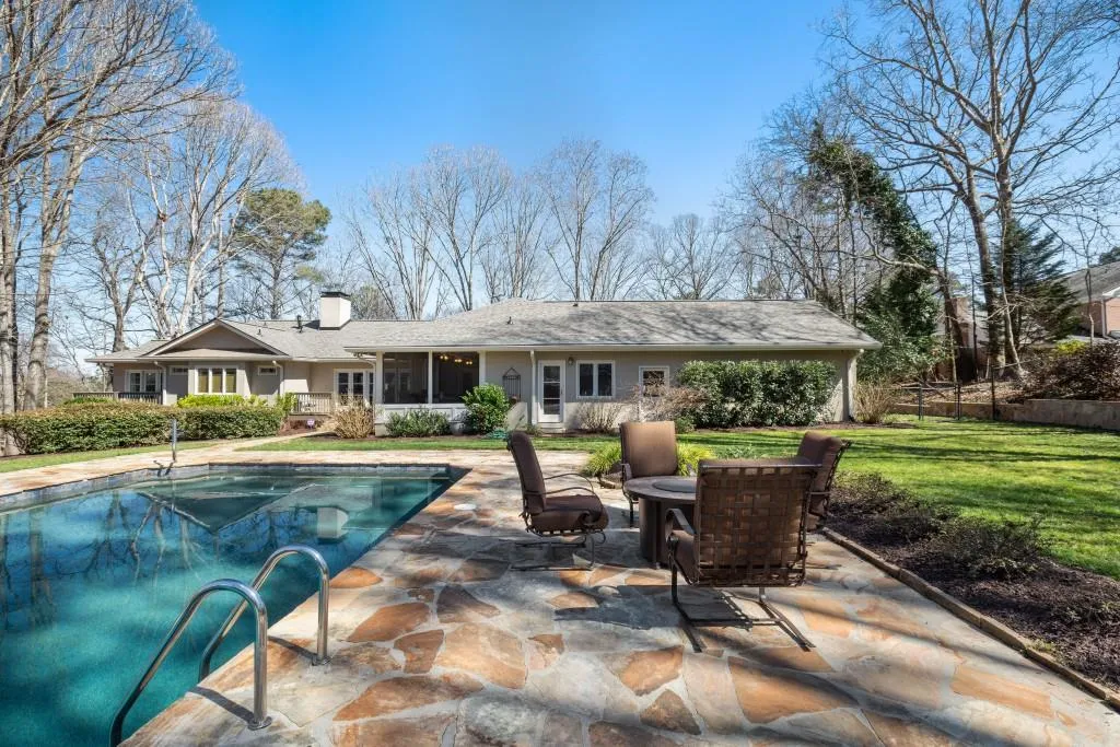 580 Valley Hall Drive, Atlanta, Georgia 30350, 4 Bedrooms Bedrooms, ,5 BathroomsBathrooms,Residential,Sold,580 Valley Hall Drive,6852175