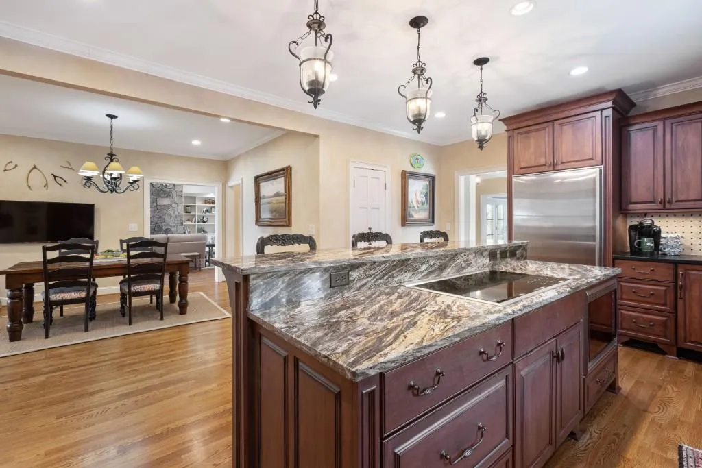 580 Valley Hall Drive, Atlanta, Georgia 30350, 4 Bedrooms Bedrooms, ,5 BathroomsBathrooms,Residential,Sold,580 Valley Hall Drive,6852175