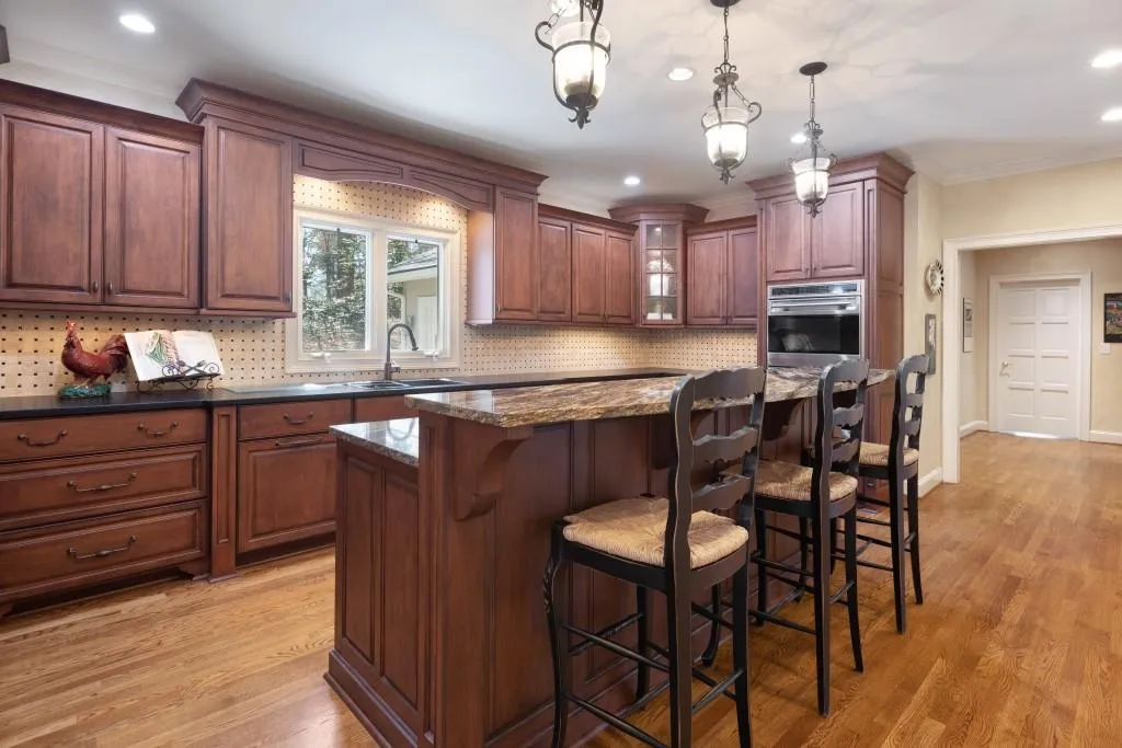 580 Valley Hall Drive, Atlanta, Georgia 30350, 4 Bedrooms Bedrooms, ,5 BathroomsBathrooms,Residential,Sold,580 Valley Hall Drive,6852175