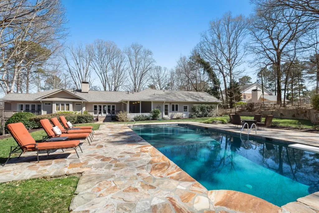 580 Valley Hall Drive, Atlanta, Georgia 30350, 4 Bedrooms Bedrooms, ,5 BathroomsBathrooms,Residential,Sold,580 Valley Hall Drive,6852175