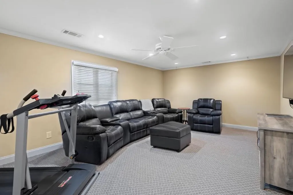 580 Valley Hall Drive, Atlanta, Georgia 30350, 4 Bedrooms Bedrooms, ,5 BathroomsBathrooms,Residential,Sold,580 Valley Hall Drive,6852175