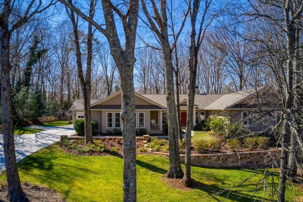 580 Valley Hall Drive, Atlanta, Georgia 30350, 4 Bedrooms Bedrooms, ,5 BathroomsBathrooms,Residential,Sold,580 Valley Hall Drive,6852175