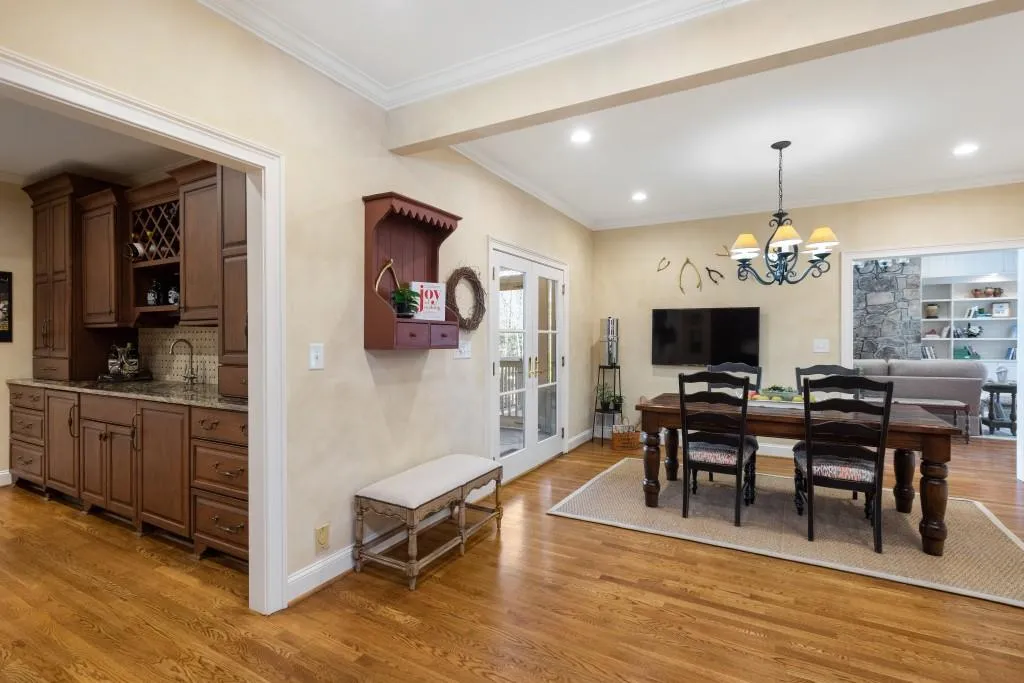 580 Valley Hall Drive, Atlanta, Georgia 30350, 4 Bedrooms Bedrooms, ,5 BathroomsBathrooms,Residential,Sold,580 Valley Hall Drive,6852175