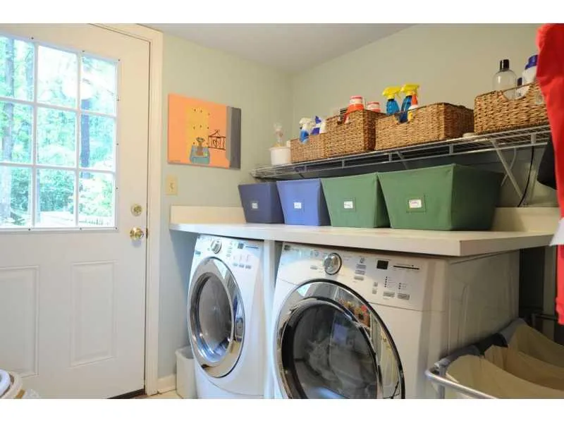 7275 Duncourtney Drive, Atlanta, Georgia 30328, 4 Bedrooms Bedrooms, ,3 BathroomsBathrooms,Residential,Sold,7275 Duncourtney Drive,5012323