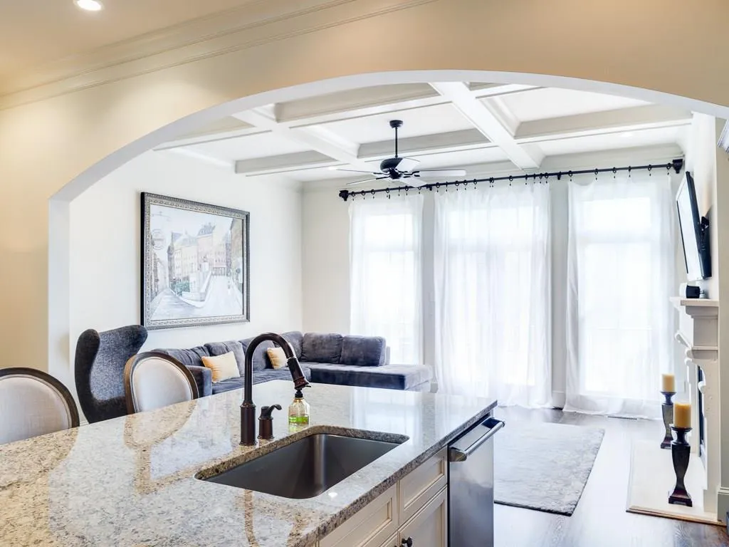 58 Sheridan Drive Ne Unit 16, Atlanta, Georgia 30305, 3 Bedrooms Bedrooms, ,3 BathroomsBathrooms,Residential,Sold,58 Sheridan Drive Ne Unit 16,5707812