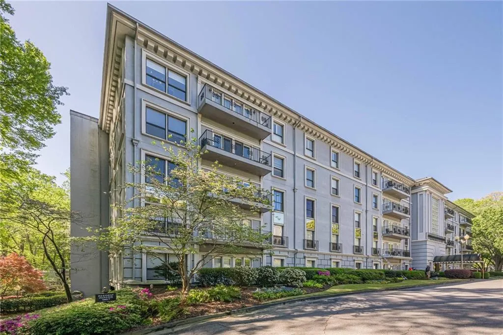 View of apartment building / complex