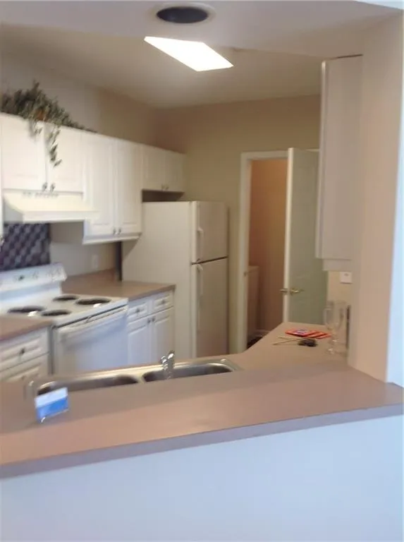 3334 Peachtree Road Ne Unit 511, Atlanta, Georgia 30326, 1 Bedroom Bedrooms, ,1 BathroomBathrooms,Residential,Sold,3334 Peachtree Road Ne Unit 511,5682761