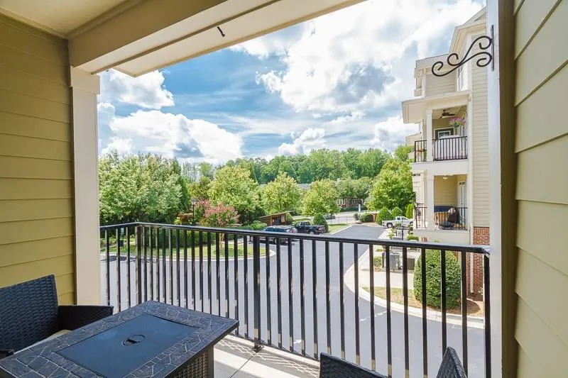 179 Le Gran Court, Atlanta, Georgia 30328, 2 Bedrooms Bedrooms, ,2 BathroomsBathrooms,Residential,Sold,179 Le Gran Court,5795440