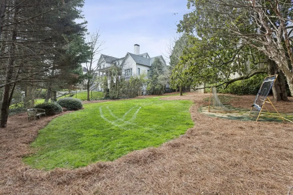 305 Forrest Lake Drive, Sandy Springs, Georgia 30327, 6 Bedrooms Bedrooms, ,7 BathroomsBathrooms,Residential,For Sale,305 Forrest Lake Drive,7711387
