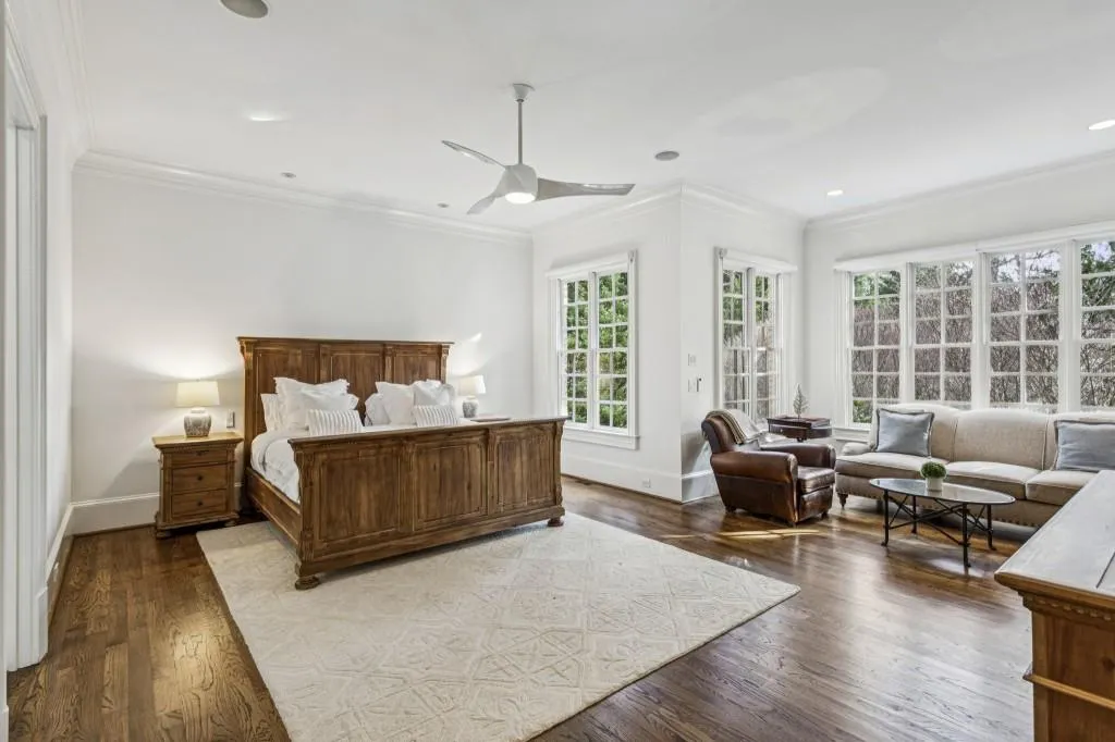 305 Forrest Lake Drive, Sandy Springs, Georgia 30327, 6 Bedrooms Bedrooms, ,7 BathroomsBathrooms,Residential,For Sale,305 Forrest Lake Drive,7711387