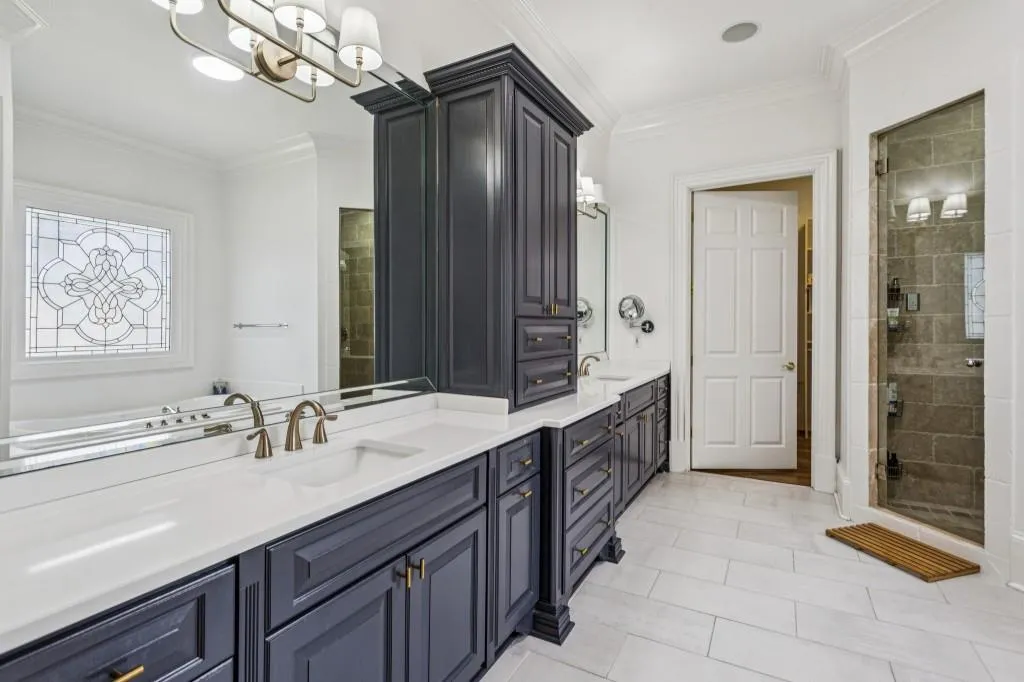 305 Forrest Lake Drive, Sandy Springs, Georgia 30327, 6 Bedrooms Bedrooms, ,7 BathroomsBathrooms,Residential,For Sale,305 Forrest Lake Drive,7711387
