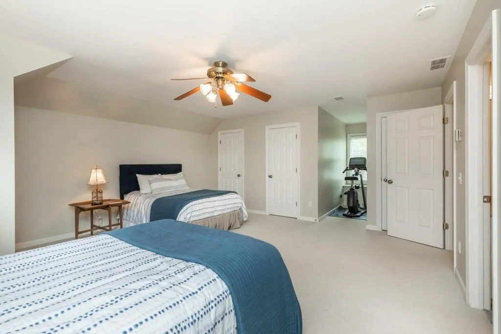 27 Ridgemere Trace, Sandy Springs, Georgia 30328, 4 Bedrooms Bedrooms, ,3 BathroomsBathrooms,Residential,Sold,27 Ridgemere Trace,6800766