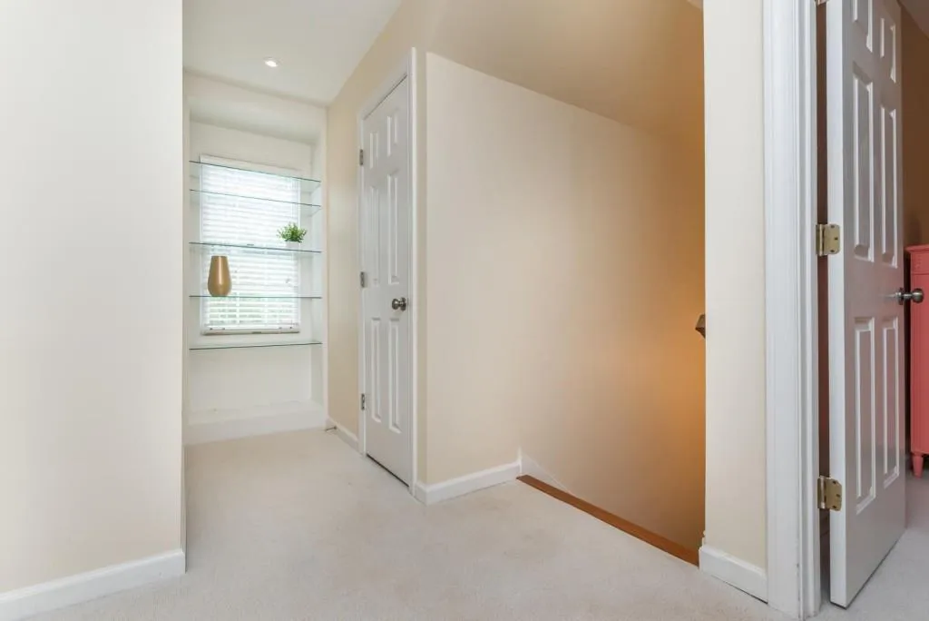 27 Ridgemere Trace, Sandy Springs, Georgia 30328, 4 Bedrooms Bedrooms, ,3 BathroomsBathrooms,Residential,Sold,27 Ridgemere Trace,6800766