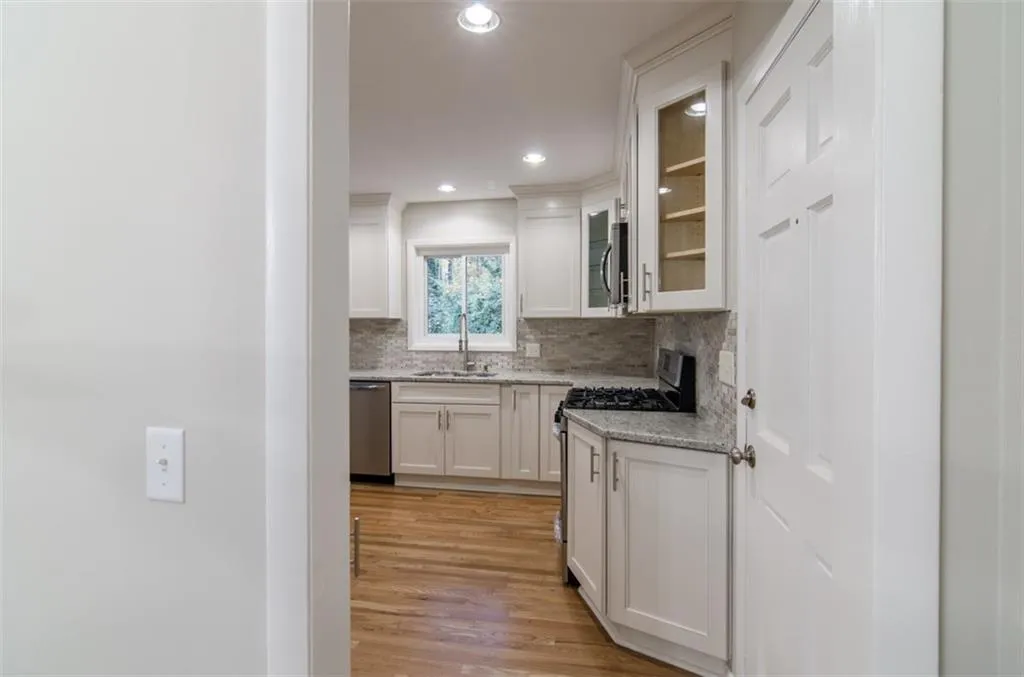 570 Elden Drive, Atlanta, Georgia 30342, 4 Bedrooms Bedrooms, ,3 BathroomsBathrooms,Residential,Sold,570 Elden Drive,5613145