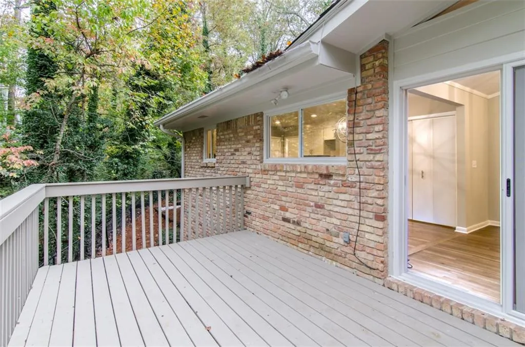 570 Elden Drive, Atlanta, Georgia 30342, 4 Bedrooms Bedrooms, ,3 BathroomsBathrooms,Residential,Sold,570 Elden Drive,5613145
