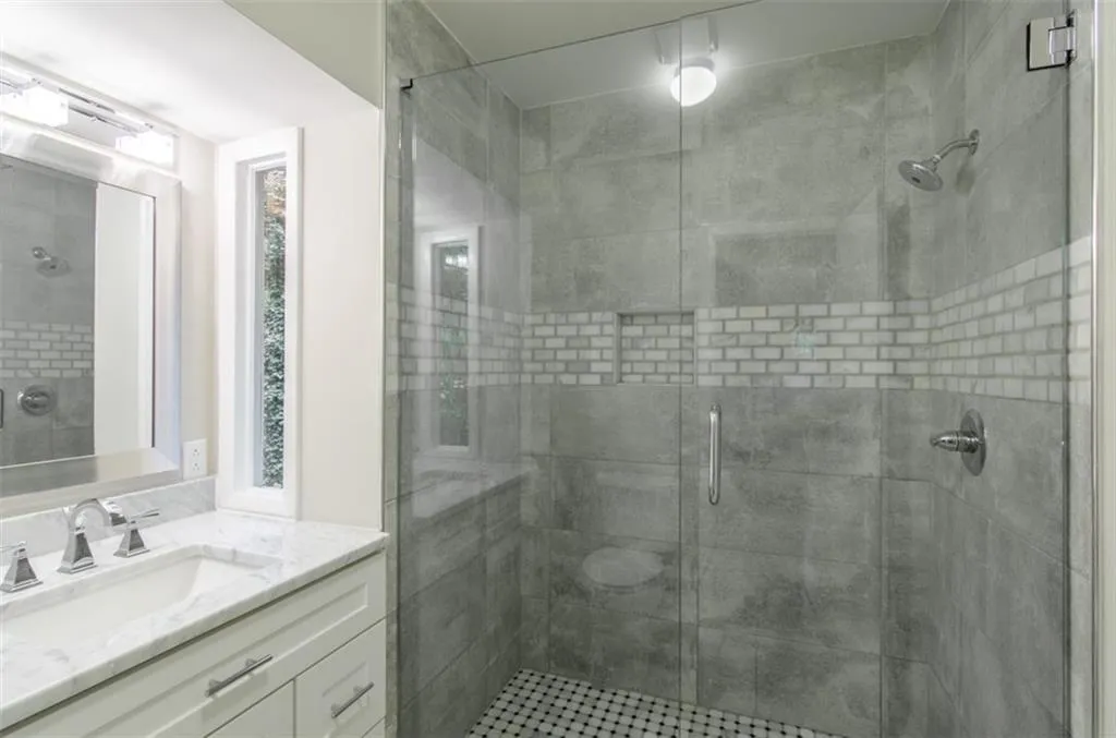 570 Elden Drive, Atlanta, Georgia 30342, 4 Bedrooms Bedrooms, ,3 BathroomsBathrooms,Residential,Sold,570 Elden Drive,5613145