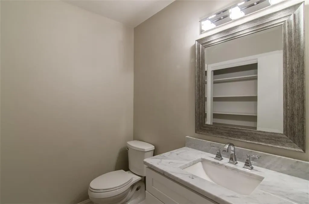 570 Elden Drive, Atlanta, Georgia 30342, 4 Bedrooms Bedrooms, ,3 BathroomsBathrooms,Residential,Sold,570 Elden Drive,5613145