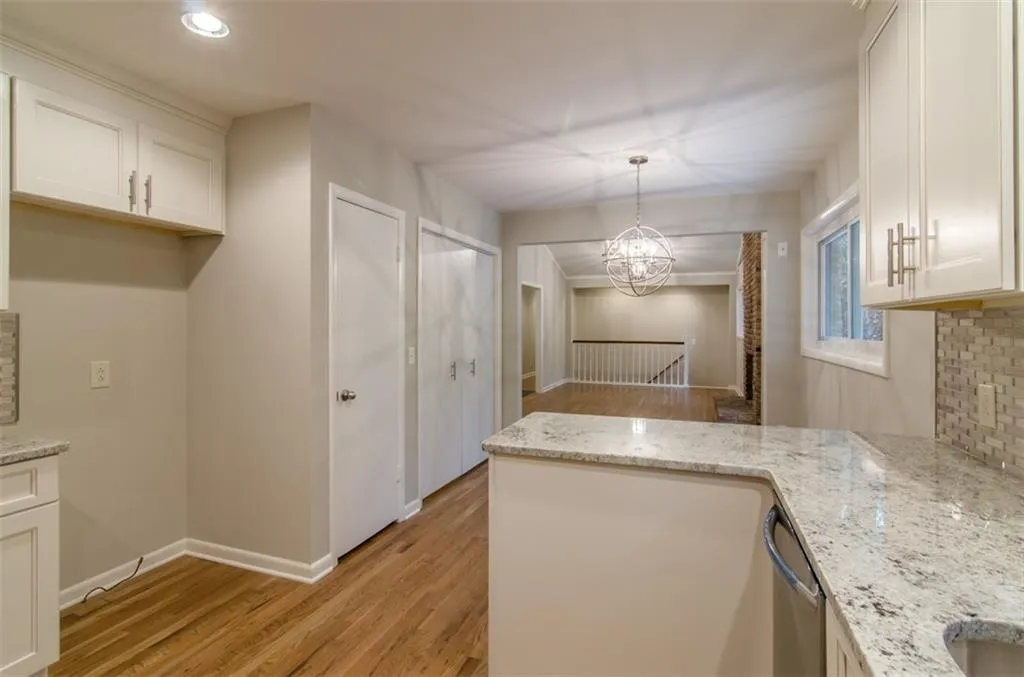 570 Elden Drive, Atlanta, Georgia 30342, 4 Bedrooms Bedrooms, ,3 BathroomsBathrooms,Residential,Sold,570 Elden Drive,5613145