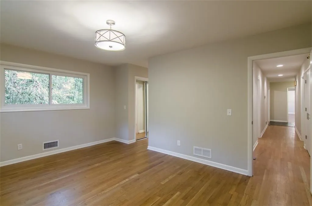 570 Elden Drive, Atlanta, Georgia 30342, 4 Bedrooms Bedrooms, ,3 BathroomsBathrooms,Residential,Sold,570 Elden Drive,5613145