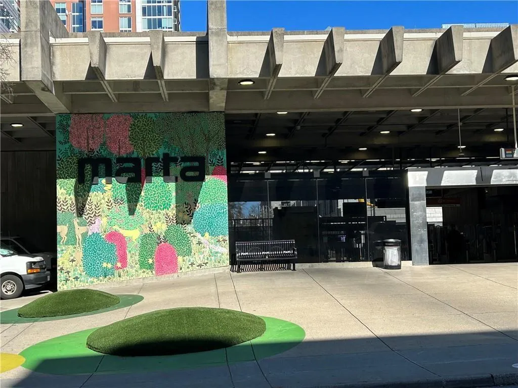MARTA 2 Blocks Away