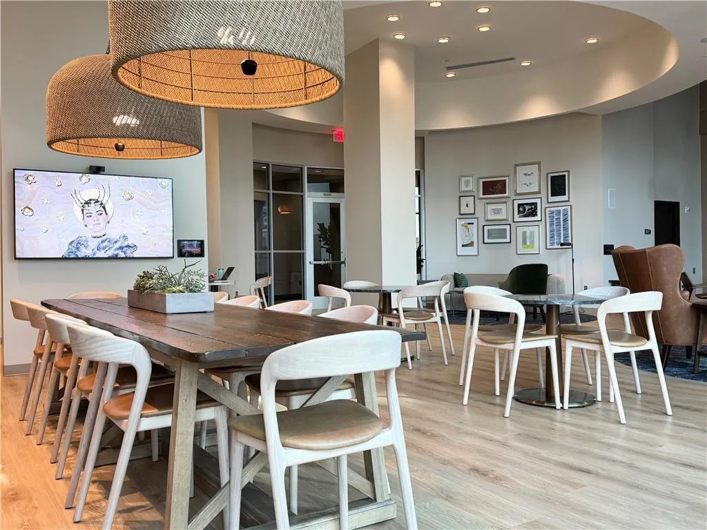 1080 Peachtree Street Ne Unit 2709, Atlanta, Georgia 30309, 2 Bedrooms Bedrooms, 0 ,2 BathroomsBathrooms,Residential,For Sale,1080 Peachtree Street Ne Unit 2709,7749675