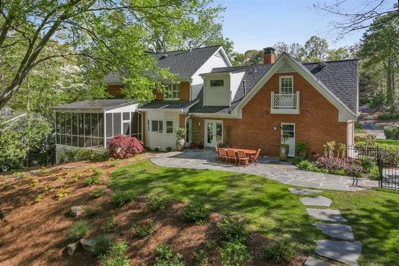 110 Cameron Glen Drive, Atlanta, Georgia 30328, 5 Bedrooms Bedrooms, ,4 BathroomsBathrooms,Residential,Sold,110 Cameron Glen Drive,6538515