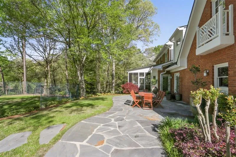 110 Cameron Glen Drive, Atlanta, Georgia 30328, 5 Bedrooms Bedrooms, ,4 BathroomsBathrooms,Residential,Sold,110 Cameron Glen Drive,6538515