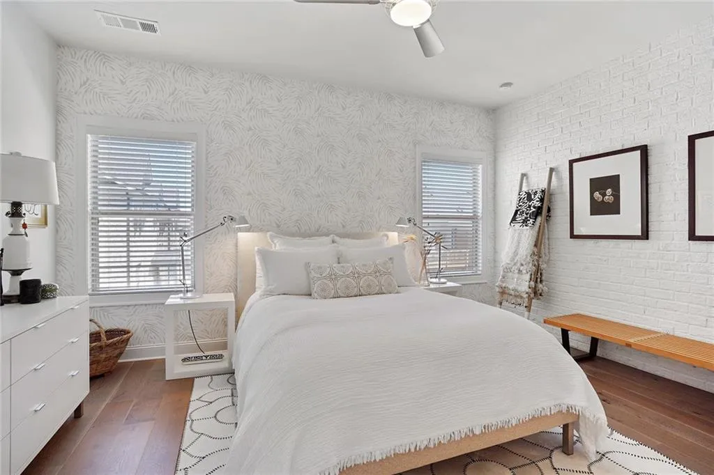 4747 Roswell Road, Atlanta, Georgia 30342, 2 Bedrooms Bedrooms, ,2 BathroomsBathrooms,Residential,Sold,4747 Roswell Road,6911935