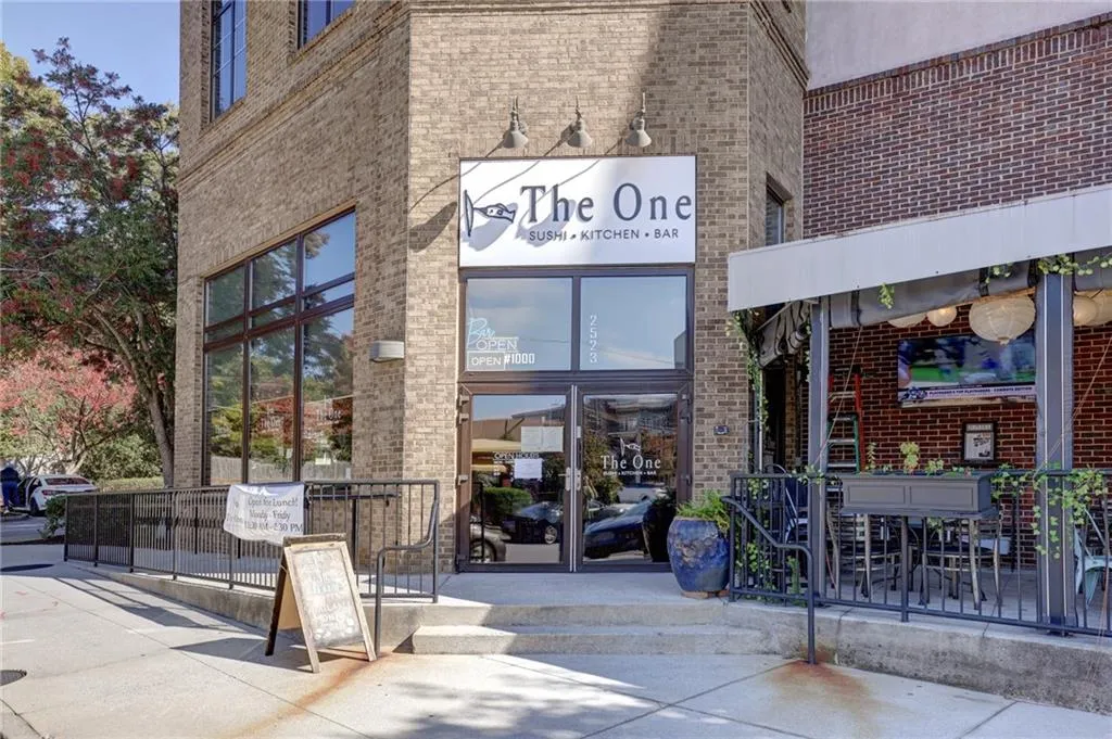 2628 Dogwood Terrace Ne, Brookhaven, Georgia 30319, 5 Bedrooms Bedrooms, ,4 BathroomsBathrooms,Residential,For Sale,2628 Dogwood Terrace Ne,7675583