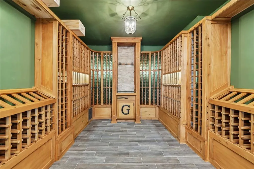 2628 Dogwood Terrace Ne, Brookhaven, Georgia 30319, 5 Bedrooms Bedrooms, ,4 BathroomsBathrooms,Residential,For Sale,2628 Dogwood Terrace Ne,7675583