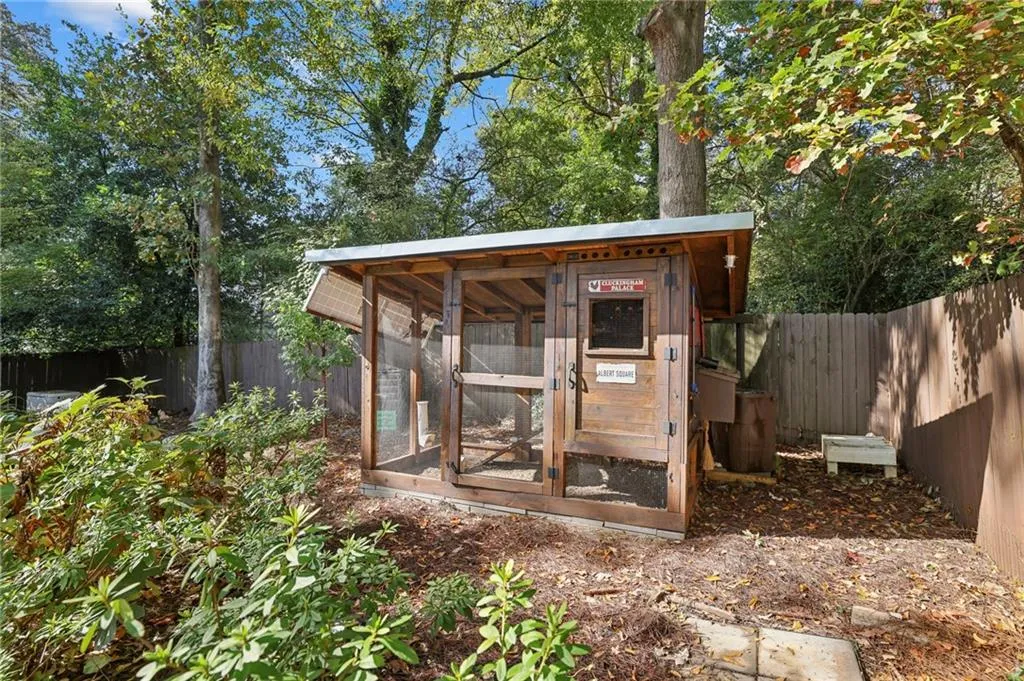 2628 Dogwood Terrace Ne, Brookhaven, Georgia 30319, 5 Bedrooms Bedrooms, ,4 BathroomsBathrooms,Residential,For Sale,2628 Dogwood Terrace Ne,7675583