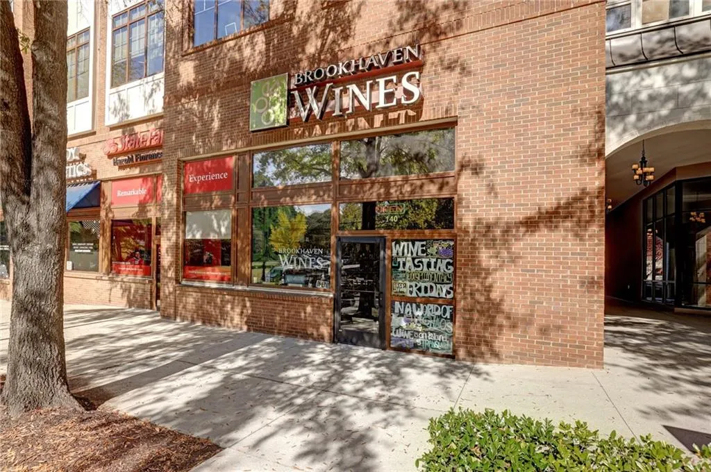 2628 Dogwood Terrace Ne, Brookhaven, Georgia 30319, 5 Bedrooms Bedrooms, ,4 BathroomsBathrooms,Residential,For Sale,2628 Dogwood Terrace Ne,7675583