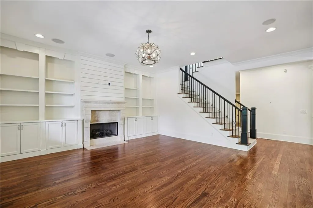 2628 Dogwood Terrace Ne, Brookhaven, Georgia 30319, 5 Bedrooms Bedrooms, ,4 BathroomsBathrooms,Residential,For Sale,2628 Dogwood Terrace Ne,7675583