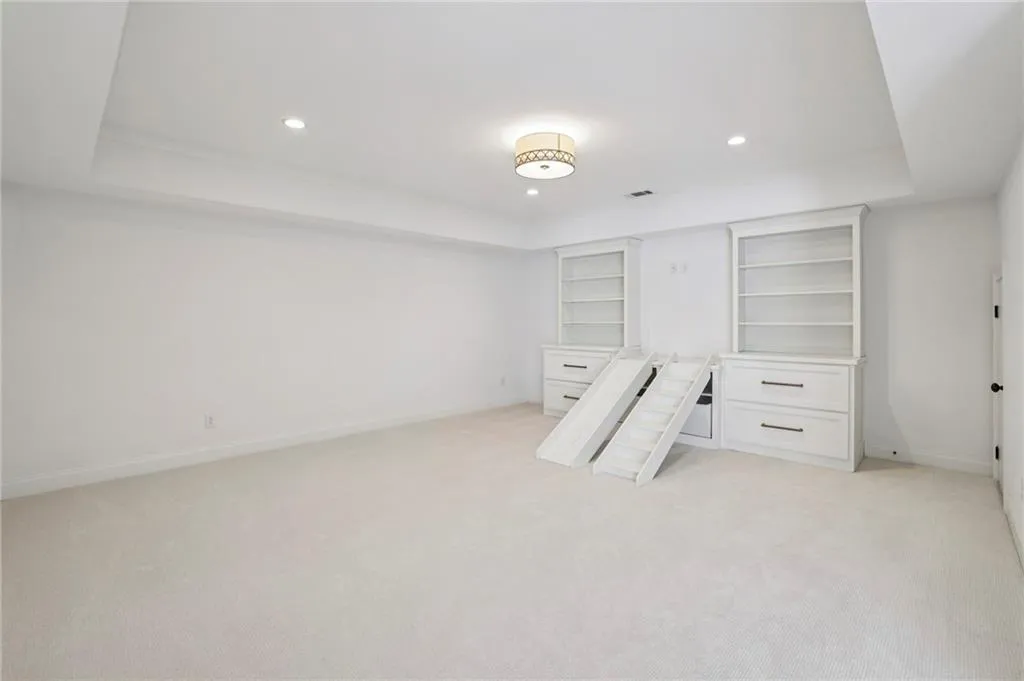 2628 Dogwood Terrace Ne, Brookhaven, Georgia 30319, 5 Bedrooms Bedrooms, ,4 BathroomsBathrooms,Residential,For Sale,2628 Dogwood Terrace Ne,7675583