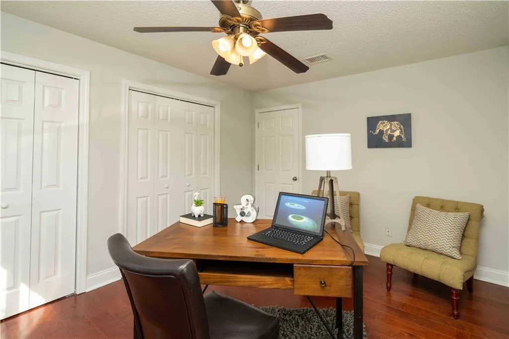 6101 Santa Fe Parkway, Sandy Springs, Georgia 30350, 3 Bedrooms Bedrooms, ,2 BathroomsBathrooms,Residential,Sold,6101 Santa Fe Parkway,6689950