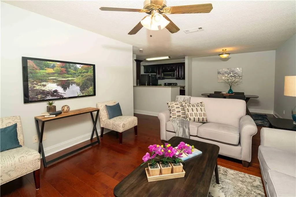 6101 Santa Fe Parkway, Sandy Springs, Georgia 30350, 3 Bedrooms Bedrooms, ,2 BathroomsBathrooms,Residential,Sold,6101 Santa Fe Parkway,6689950