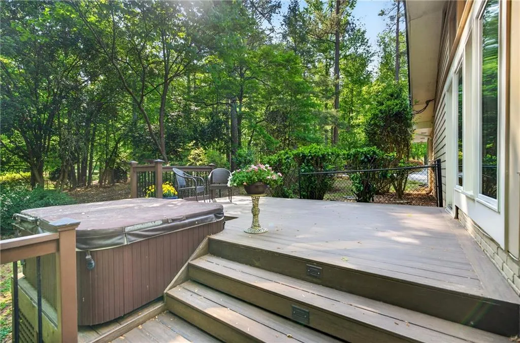 2070 Clay Drive Ne, Sandy Springs, Georgia 30350, 3 Bedrooms Bedrooms, ,2 BathroomsBathrooms,Residential,For Sale,2070 Clay Drive Ne,7760560