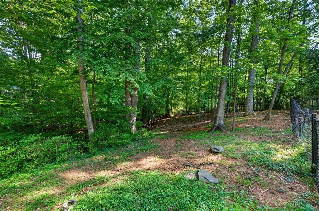 2070 Clay Drive Ne, Sandy Springs, Georgia 30350, 3 Bedrooms Bedrooms, ,2 BathroomsBathrooms,Residential,For Sale,2070 Clay Drive Ne,7760560